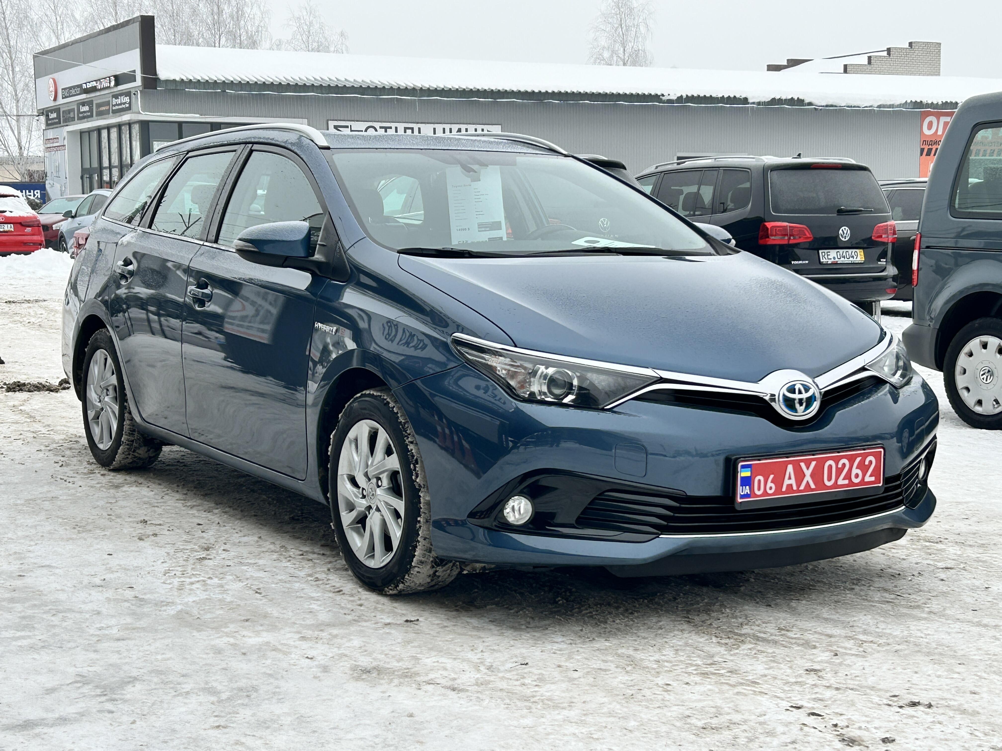 Auris 2016